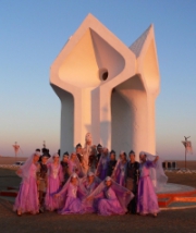 �������